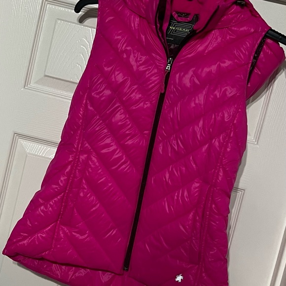Womens Tek Gear Hooded Puffer Vest In 